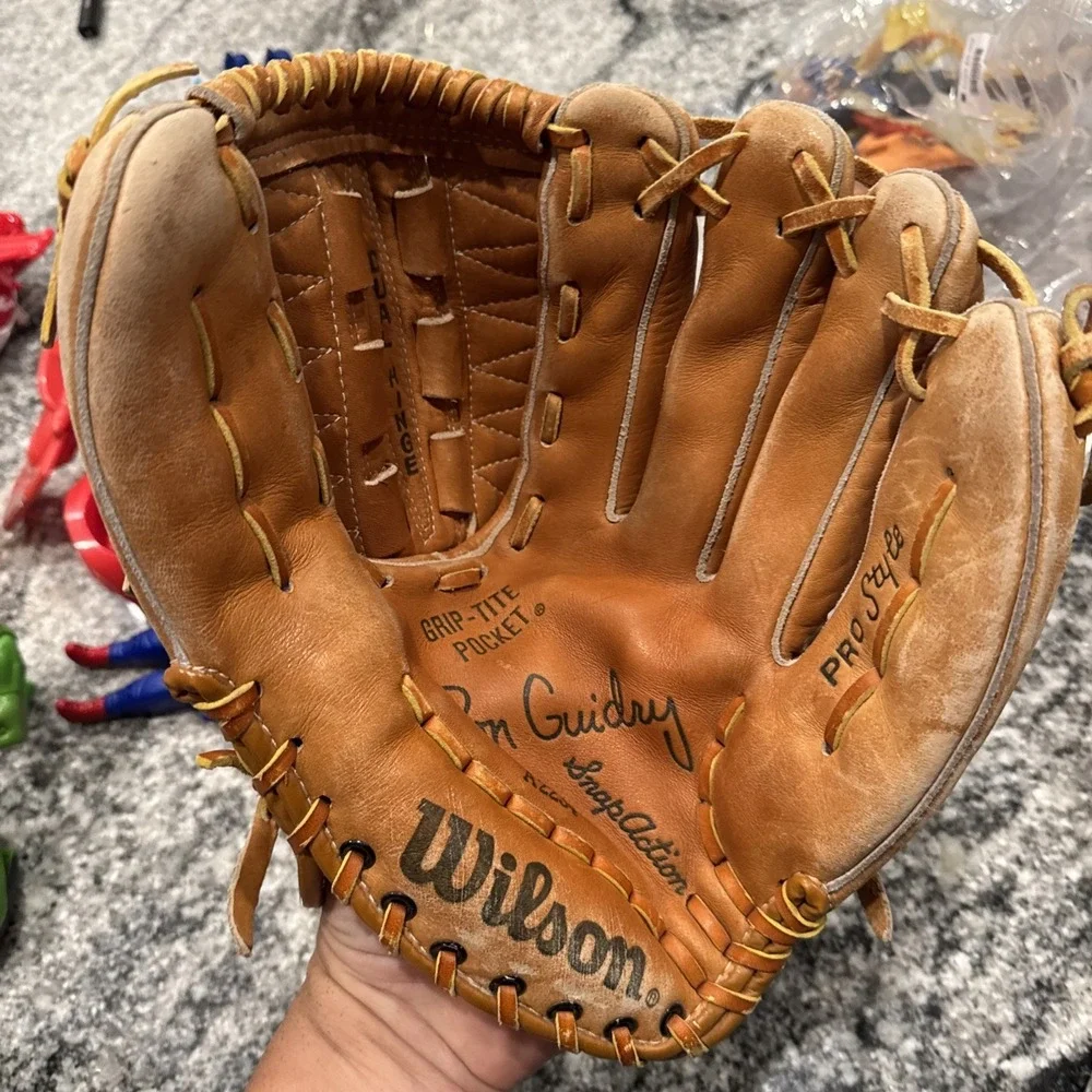 RON GUIDRY Baseball Glove WILSON A2234 Cowhide Dual Hinge Right Hand Throw RHT
